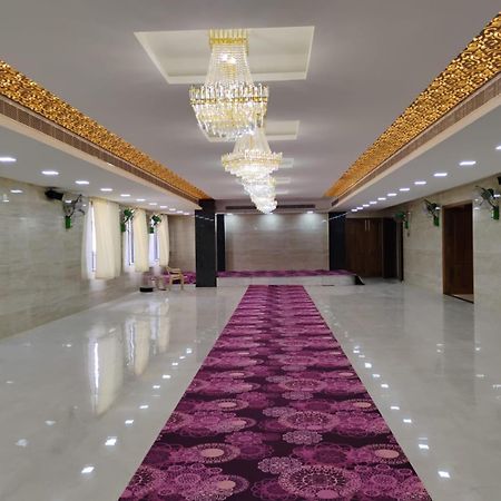 Готель Rajkrishna Residency Attur Екстер'єр фото